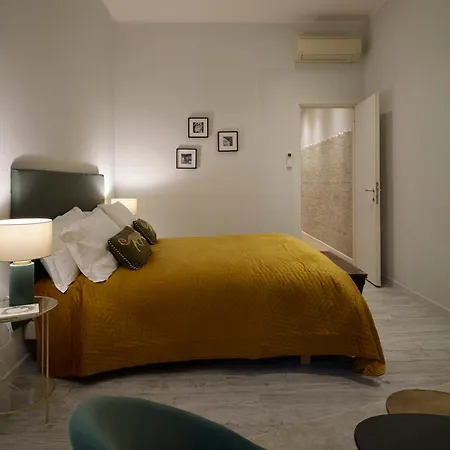 Bright 3-bedroom With Patio In Historic Center Near Duomo Apartment Florence
